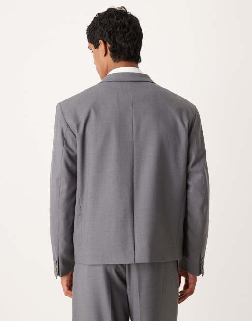 Chaqueta de traje corto gris de corte cuadrado de sarga de ASOS DESIGN, 3 de 5