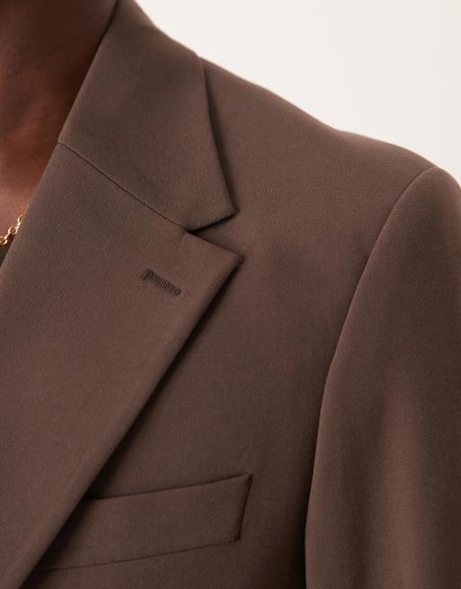 Chaqueta de traje marrón entallada de tejido elástico en cuatro direcciones de ASOS DESIGN, 3 de 5