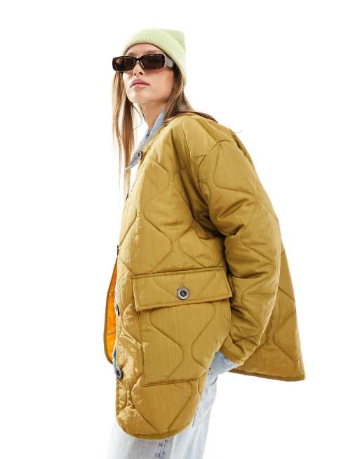 Chaqueta dorado apagado con diseño guateado ondulado de nailon de ONLY