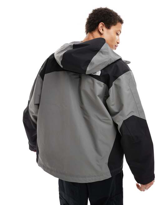 Chaqueta gris y negra impermeable DryVent Transverse NSE de The North Face, 4 de 4