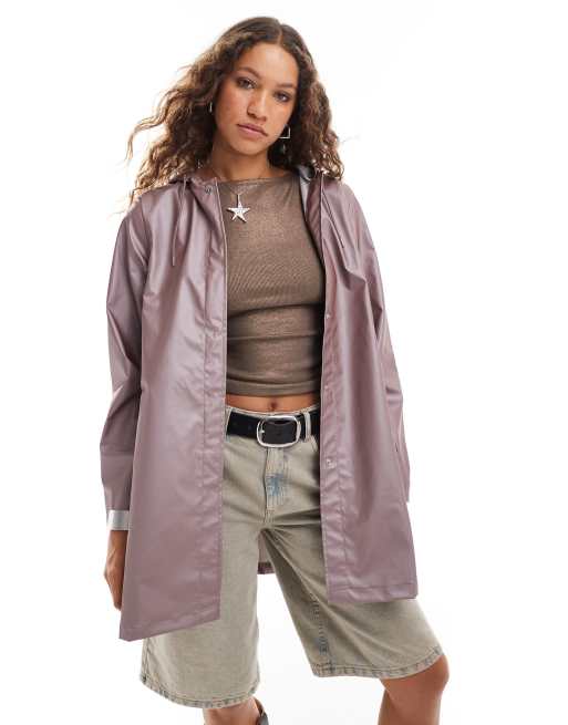 Chaqueta impermeable rosa metalizado de corte acampanado 18050 de Rains, 2 de 4