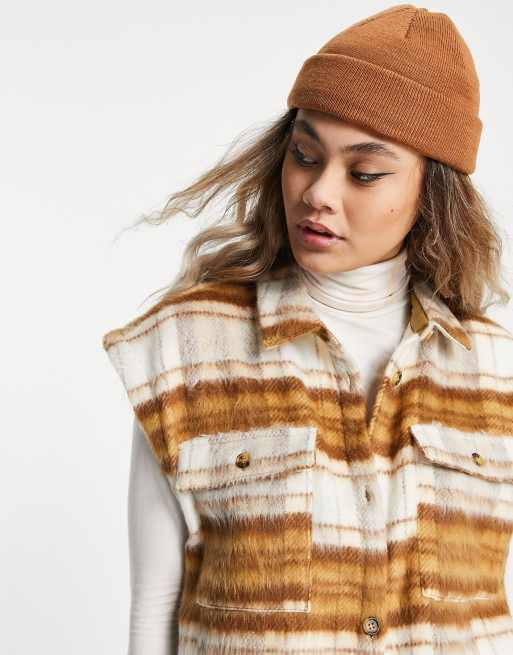 Chaqueta larga color crema y marrón a cuadros sin mangas de Noisy, 3 de 4
