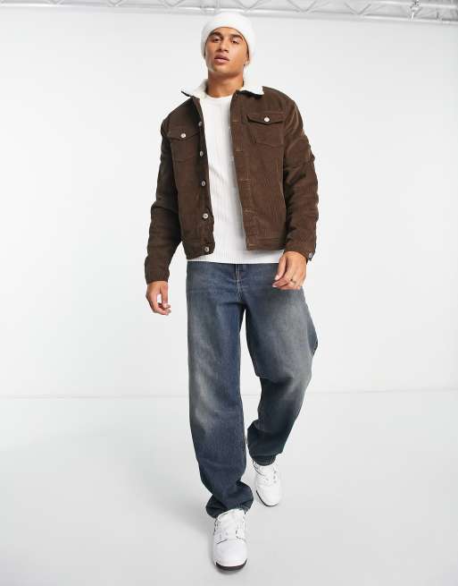 Chaqueta marrón estilo camionero de pana de New Look, 3 de 4