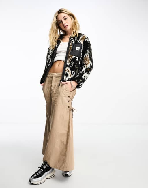 Chaqueta negra con forro de sherpa Janet de Carhartt WIP, 3 de 4