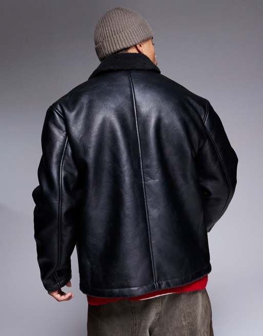 Chaqueta negra estilo worker extragrande de cuero sintético con forro de borreguito de ASOS DESIGN, 4 de 4