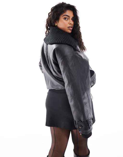 Chaqueta negra extragrande con cuello alzado de tejido efecto cuero de ASOS DESIGN Curve, 3 de 4