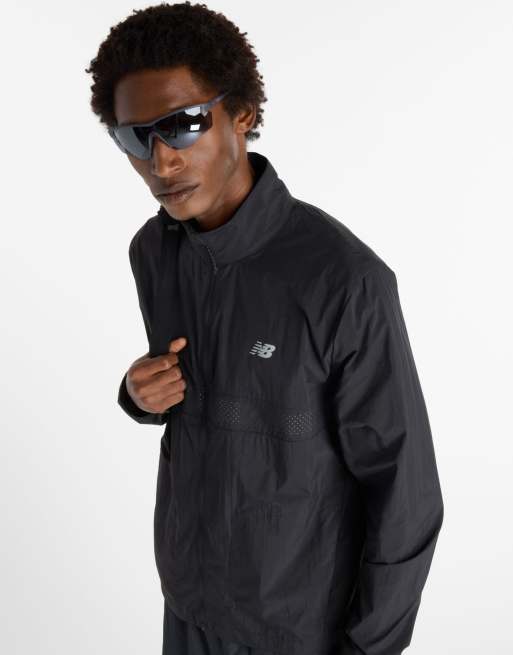 Chaqueta negra plegable reflectante Athletics de New Balance, 3 de 4