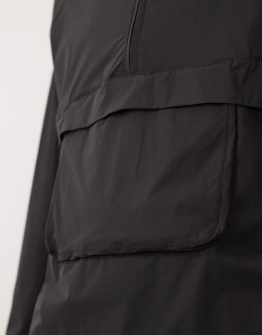 Chaqueta negra plegable Ultimate Run de Sweaty Betty, 4 de 4