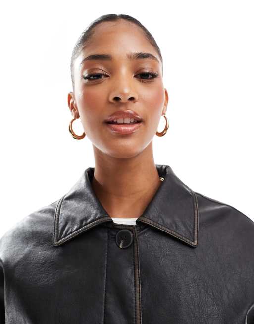 Chaqueta negro lavado extragrande de tejido efecto cuero con acabado lavado de ASOS DESIGN, 2 de 4