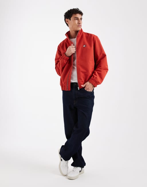 Chaqueta roja básica con logo en el pecho de Tommy Jeans, 2 de 5