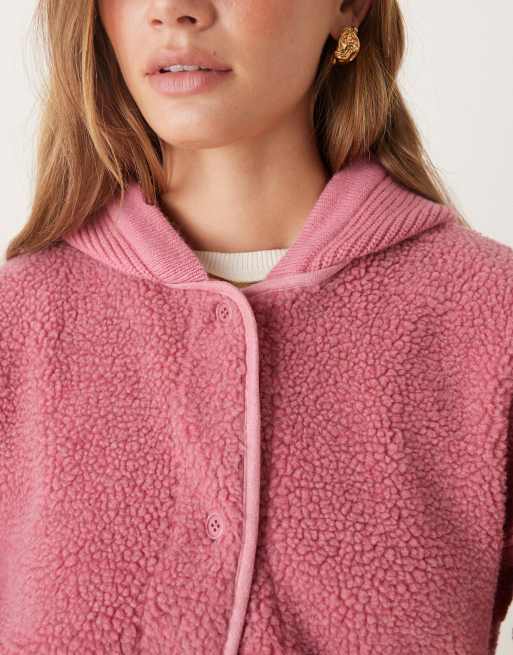Chaqueta rosa con capucha de mezcla de punto y borreguito de ASOS DESIGN, 2 de 4