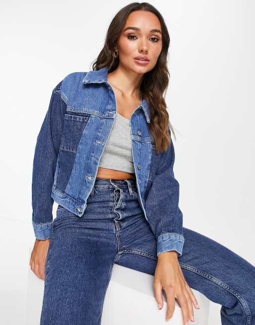 Chaqueta vaquera azul con diseño de patchwork de Mango
