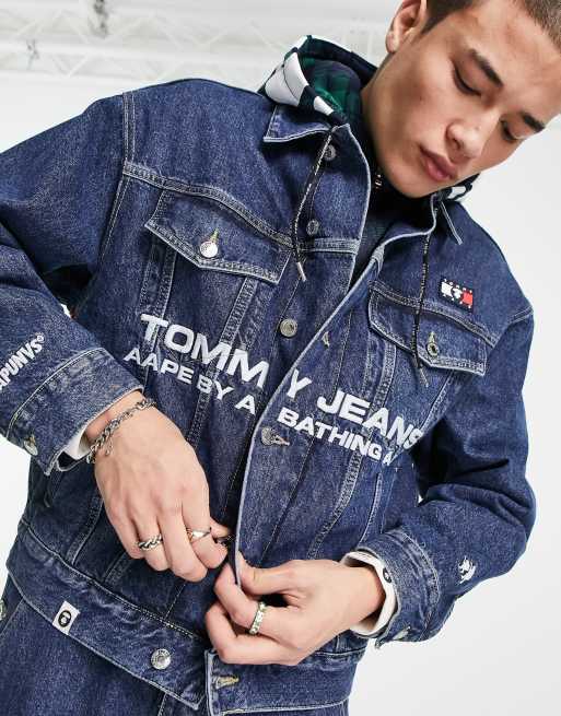Chaqueta vaquera azul de AAPE By A Bathing Ape x Tommy Hilfiger, 3 de 4