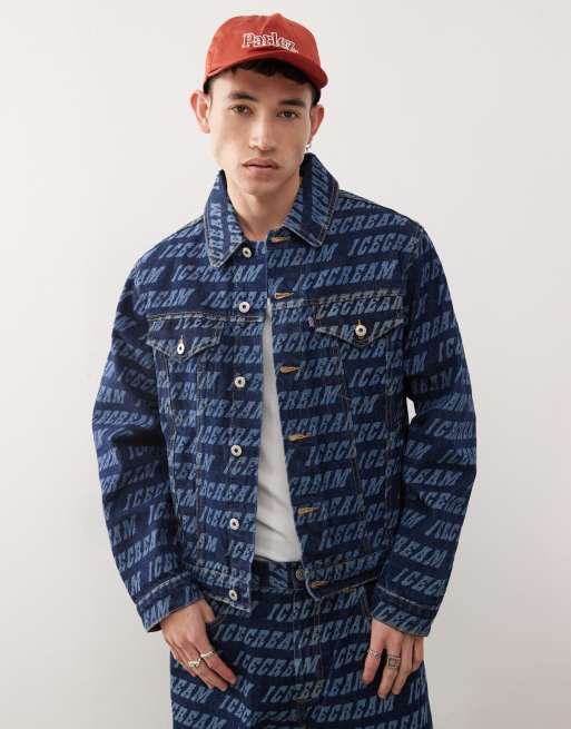Chaqueta vaquera azul de estilo camionero con lavado medio y diseño del monograma de ICECREAM (parte de un conjunto)  