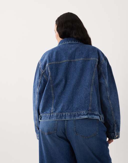 Chaqueta vaquera azul medio extragrande de estilo años 90 de ASOS DESIGN Curve, 4 de 4