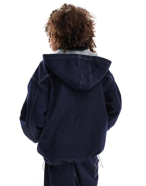 Chaqueta vaquera azul oscuro sin cierres con acabado impermeable de ASOS DESIGN (parte de un conjunto), 2 de 5