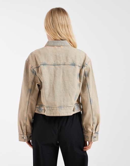 Chaqueta vaquera corta beis con acabado sobretintado de & Other Stories, 2 de 4