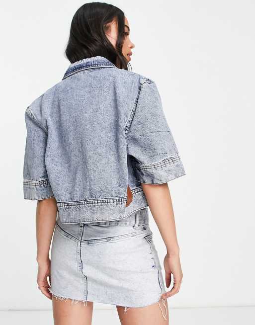 Chaqueta vaquera corta de corte cuadrado con lavado azul de Noisy May, 3 de 4