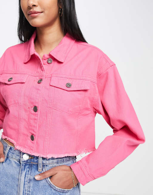 Sustancial danés tijeras Chaqueta vaquera corta rosa chicle extragrande de corte cuadrado con bajo  sin rematar de Fae | ASOS