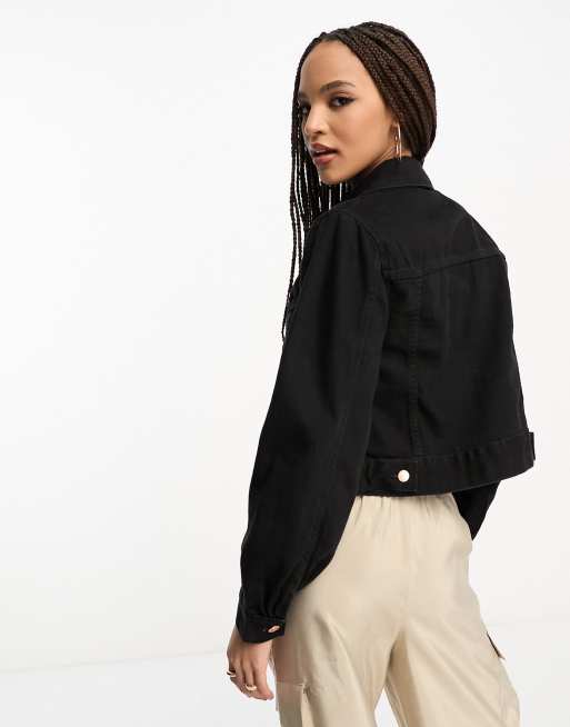 Chaqueta vaquera de corte girlfriend con lavado negro de Miss Selfridge, 3 de 4