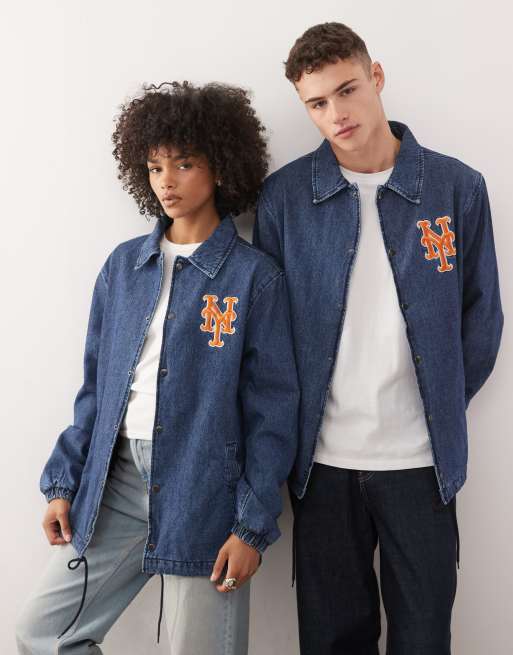 Chaqueta vaquera estilo entrenador con lavado azul medio, botones y logo de los NY Mets de New Era