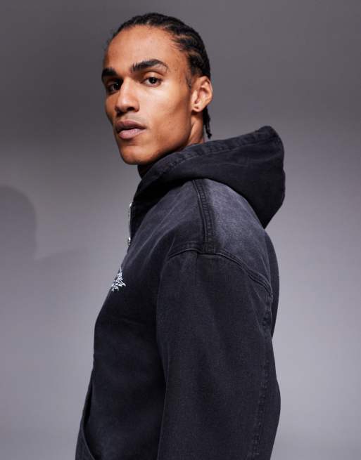 Chaqueta vaquera negra extragrande con capucha y logo bordado de Courtside, 4 de 5