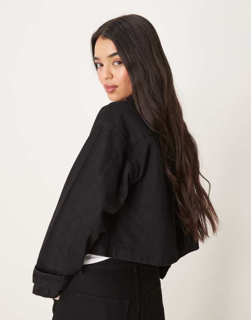 Chaqueta vaquera negro aclarado con cintura regulable de ASOS DESIGN, 3 de 4