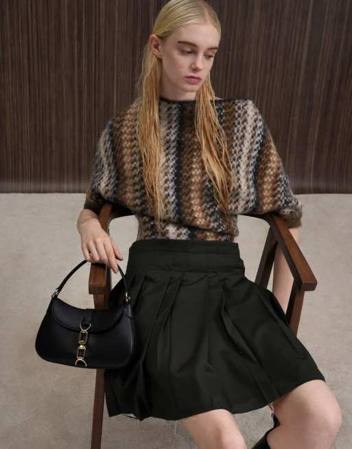 Charles & Keith Agatha chain-accent bag in black, 4 of 4