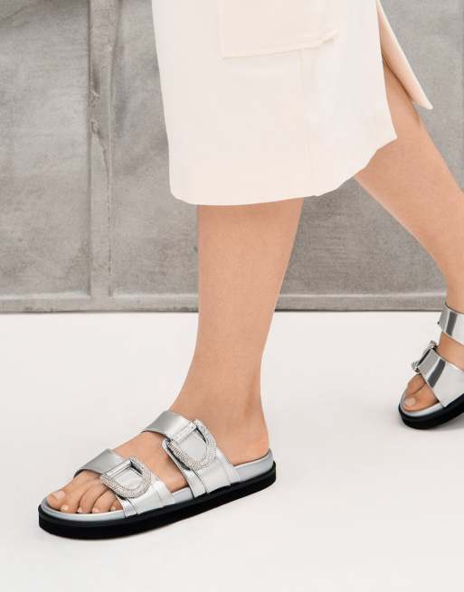 Charles & Keith Gabine crystal-embellished buckle metallic leather slides in silver, 3 of 4
