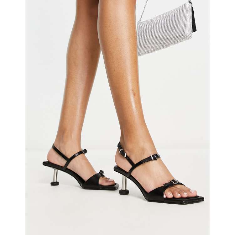 Thin strap sandals low hot sale heel