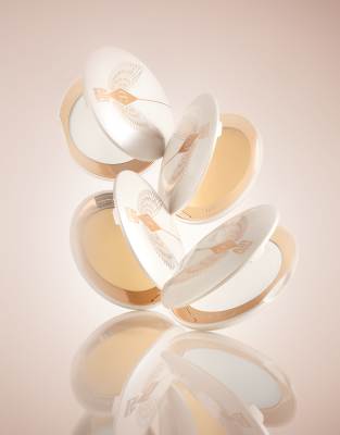 Charlotte Tilbury - Airbrush Brightening Flawless Finish - Nachfüll-Puder - Tan/Deep-Neutral