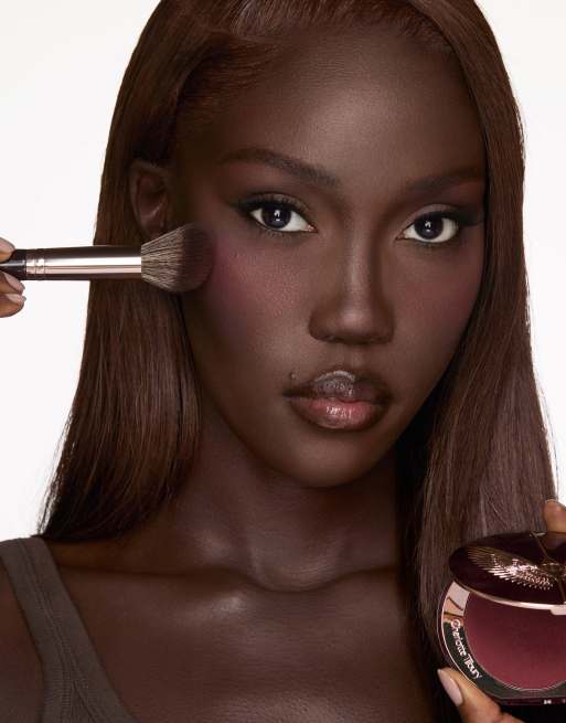 Charlotte Tilbury Airbrush Flawless Easy Soft Blur bronzer- och rougeborste, 2 av 3