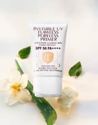 Charlotte Tilbury - Invisible UV Flawless Poreless Primer - Transparenter Primer mit UV-Schutz für eine makellose, poren...