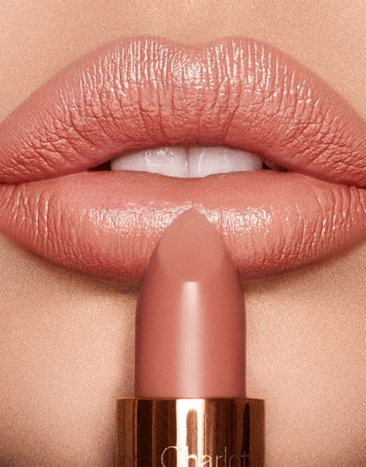Charlotte Tilbury – K.I.S.S.I.N.G – Szminka w odcieniu Bitch Perfect, 4 z 4