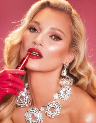 Charlotte Tilbury Matte Revolution Lipstick - Hollywood Vixen-red In Red