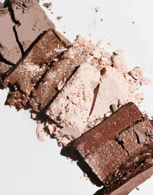 Charlotte Tilbury Palette of Beautifying Eye Trends - Super Neutral, 2 of 4