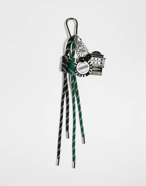 Charm para bolso multicolor de cordón con charm de ficha de póquer para festivales de ASOS DESIGN
