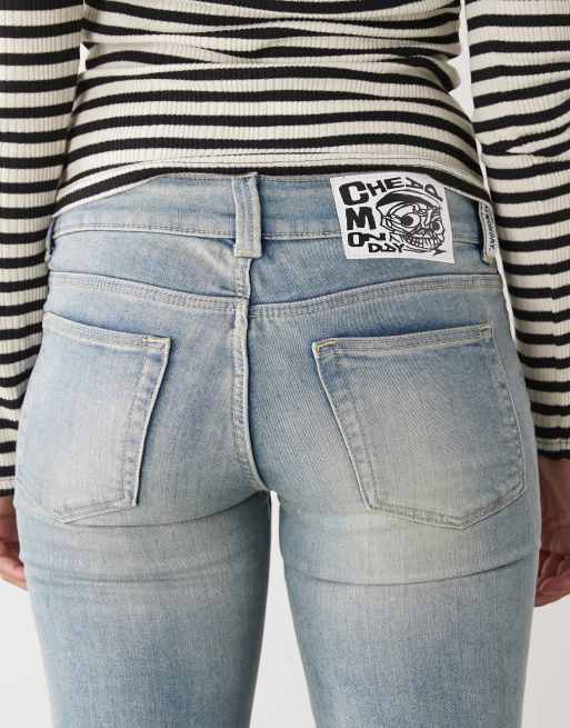 Cheap Monday – Booty Bei – Bootcut-jeans med stretch och låg midja i ljusblå tvätt , 5 av 5
