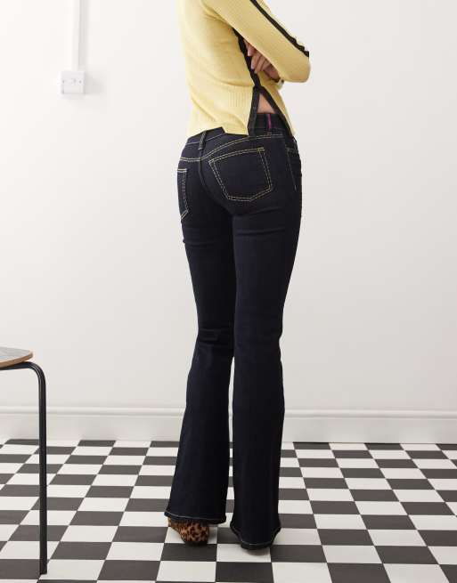Cheap Monday – Booty Bei – Czarne sprane jeansy typu bootcut ze stretchem i obniżonym stanem, 2 z 5