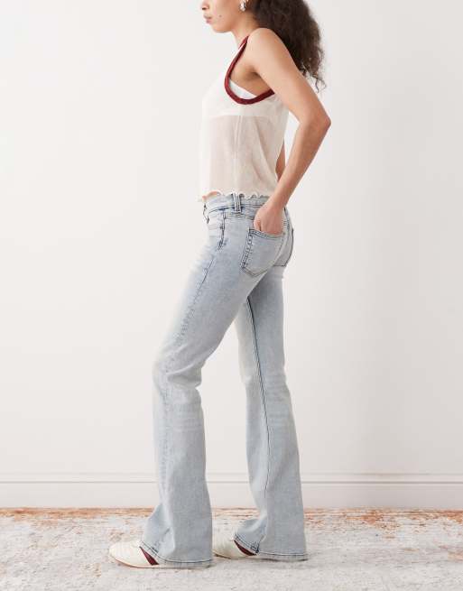 Cheap Monday - Booty Bei - Jeans bootcut a vita bassa elasticizzati lavaggio blu chiaro, 3 di 5