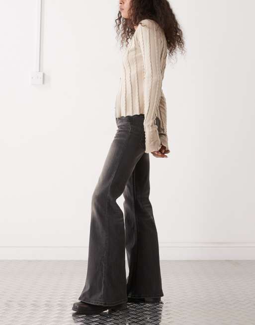 Cheap Monday Flare Low stretch jeans in mustard washed black, 3 of 5