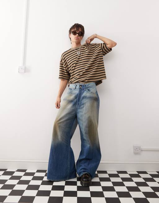 Cheap Monday – Rad – Niebieskie jeansy z bardzo szerokimi nogawkami i efektem przybrudzenia 