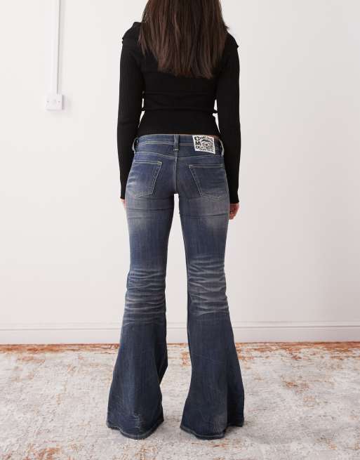 Cheap Monday – Stretch-Schlagjeans mit niedrigem Bund und Waschung in Stahlblau , 2 von 5