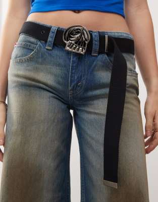 Cheap Monday Unisex belt with metal skull buckle in black