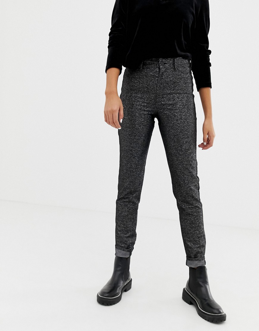 Cheap Monday - Zwart glinsterende jeans met hoge taille en biologisch katoen