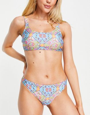 bikini top with adjustable straps in blue paisley print