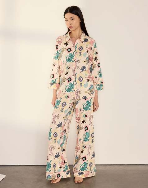 Chelsea Peers Bohemian leopard print long pyjama set in off white - view 1