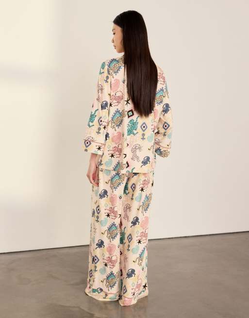 Chelsea Peers Bohemian leopard print long pyjama set in off white, 2 of 7