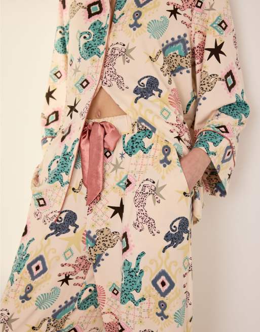 Chelsea Peers Bohemian leopard print long pyjama set in off white, 3 of 7