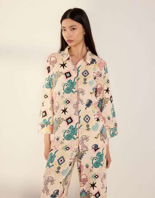 Chelsea Peers Bohemian leopard print long pyjama set in off white, 5 of 7